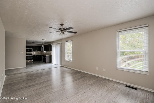 Photo - 9505 River Trail Dr