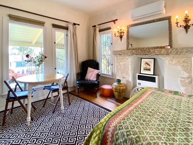 Photo - 1623 Grafton St Unit Little Villa