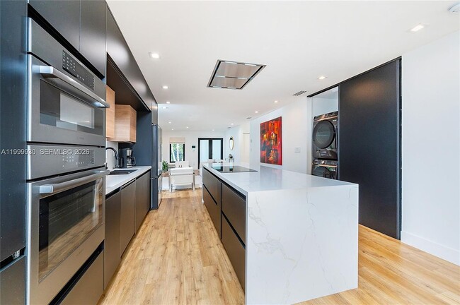 Photo - 412 NW 41st St