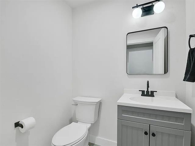 Photo - 5206 Slate St