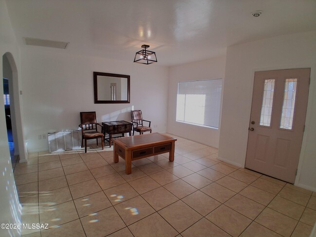 Photo - 2650 W Aurora Dr
