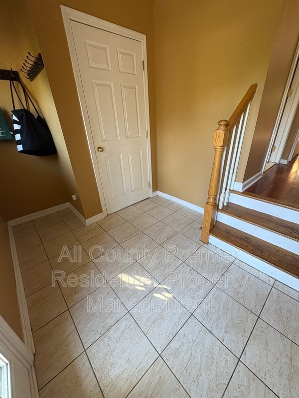 Photo - 74 Oxford Ct