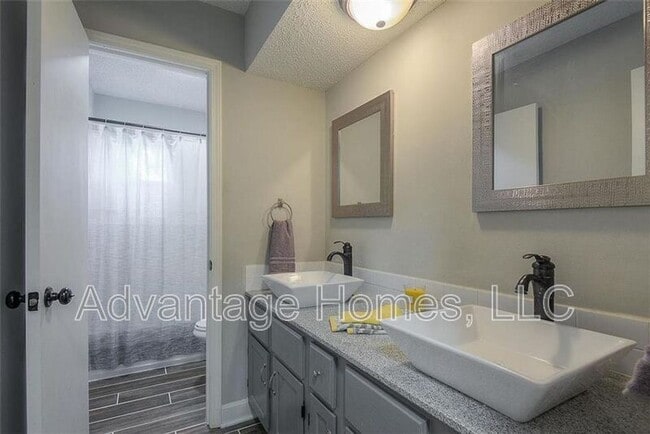 Photo - 13024 S Trenton St