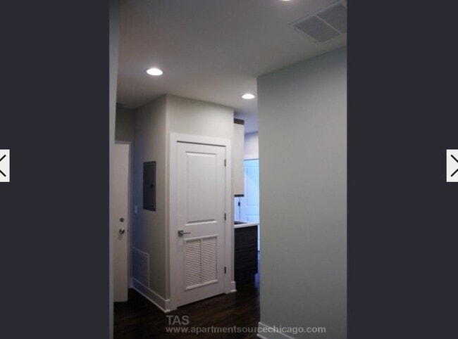 Photo - 3915 N Janssen Ave Unit 3N