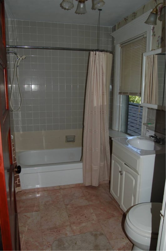 Photo - 71 Main St N Unit 2