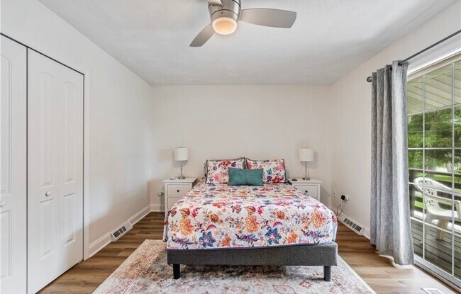 Photo - 3811 Edgepark Dr