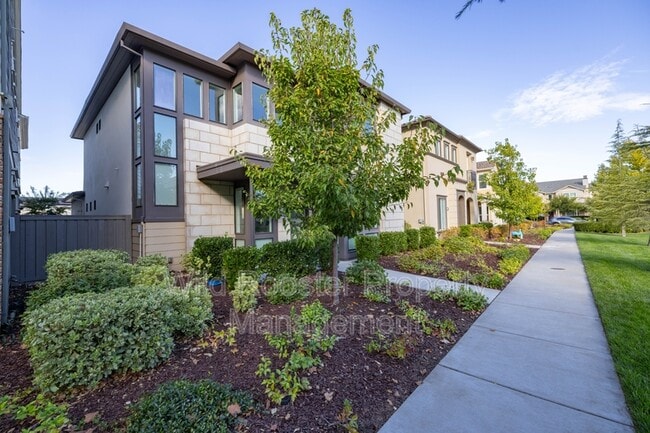 Photo - 3500 Forney Wy