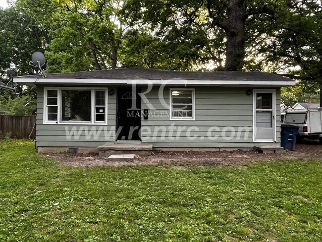 Building Photo - 218 Tennessee-