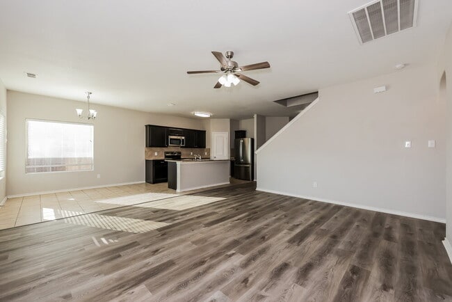 Photo - 1720 Kings Glen Ln