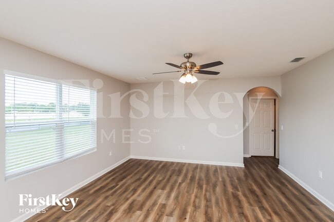 Photo - 1992 Elkins Point