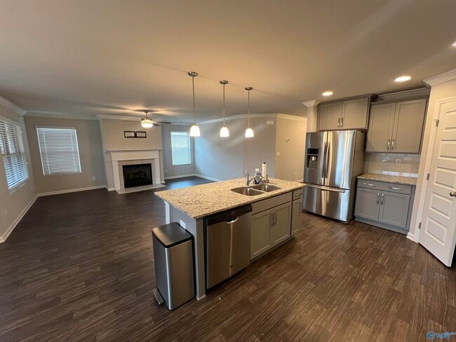 Photo - 603 Annabelle Ln NW