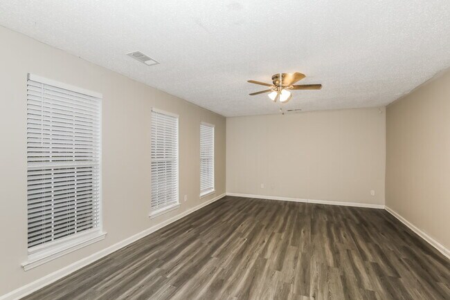 Photo - 5391 Katherine Village Dr