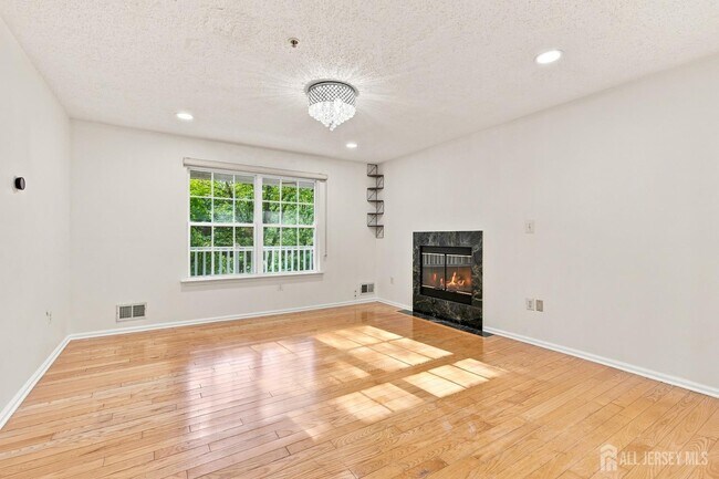 63 Prestwick Way