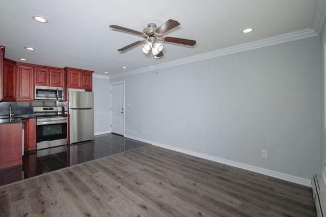 Photo - 118 Carleton Ave Unit 7A