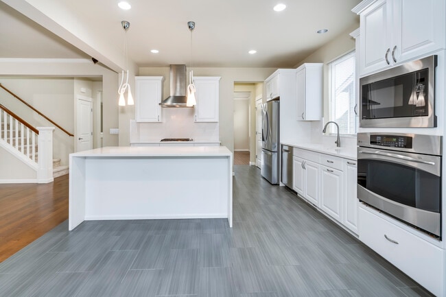 Photo - 16209 SE 51st Pl
