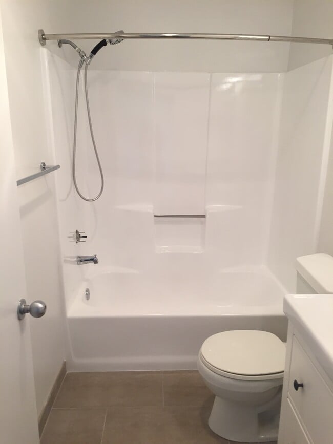 Photo - 613 E Verdugo Ave Unit 104