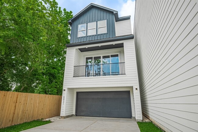 Photo - 6021 Maybell St