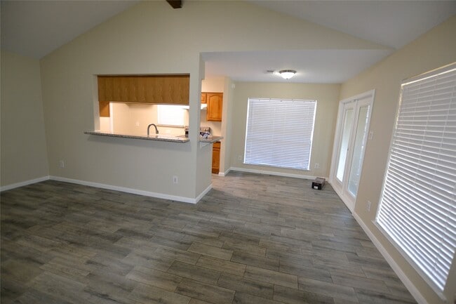 Photo - 18507 Wood Glen Ln