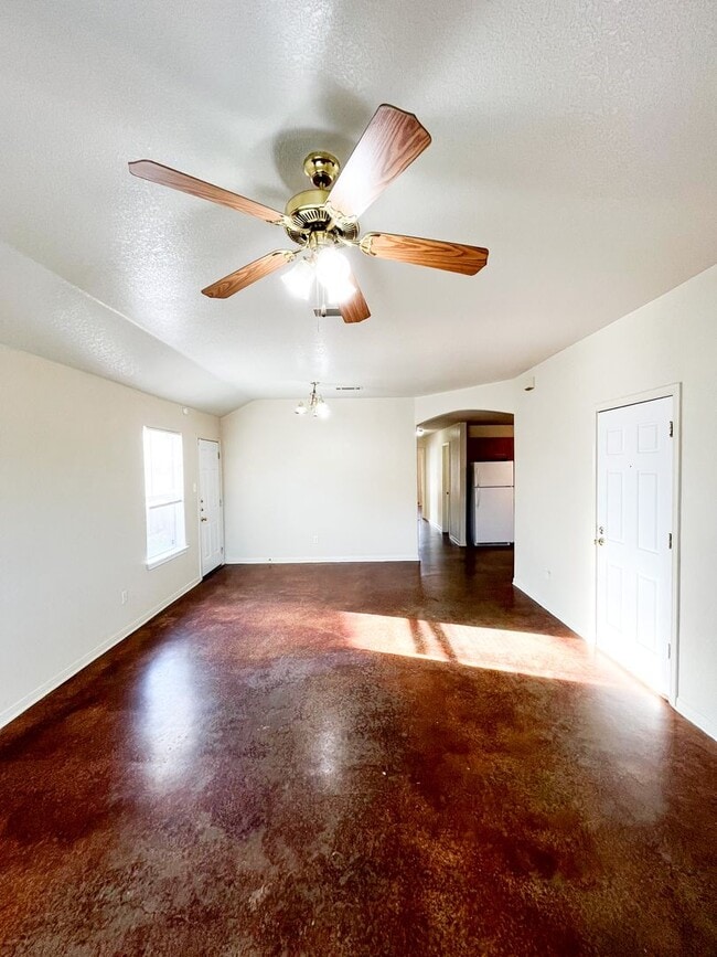 Photo - 1913 Charleston Ct Unit A