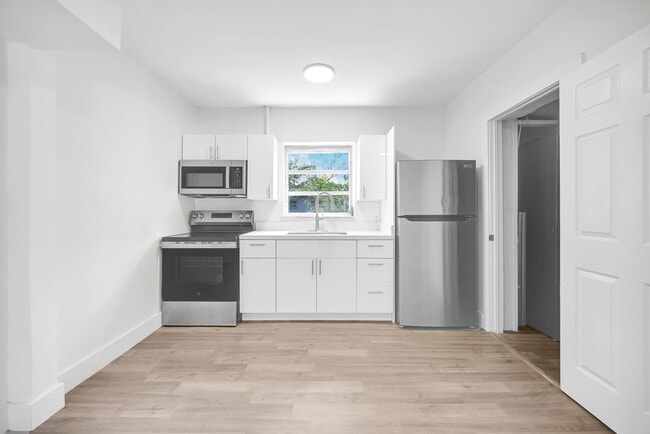 Photo - 503 NW 47th St