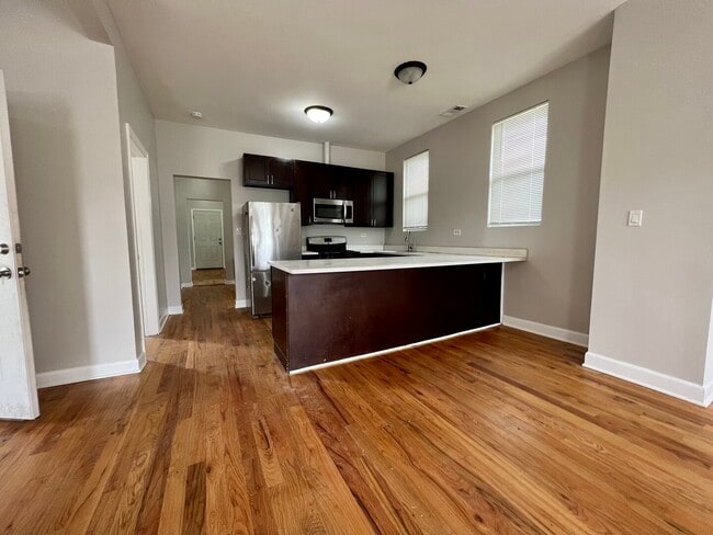 Photo - 3614 W McLean Ave Unit 2