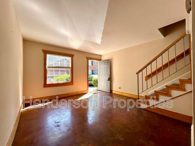 Photo - 634 Chipley Ave Unit 1