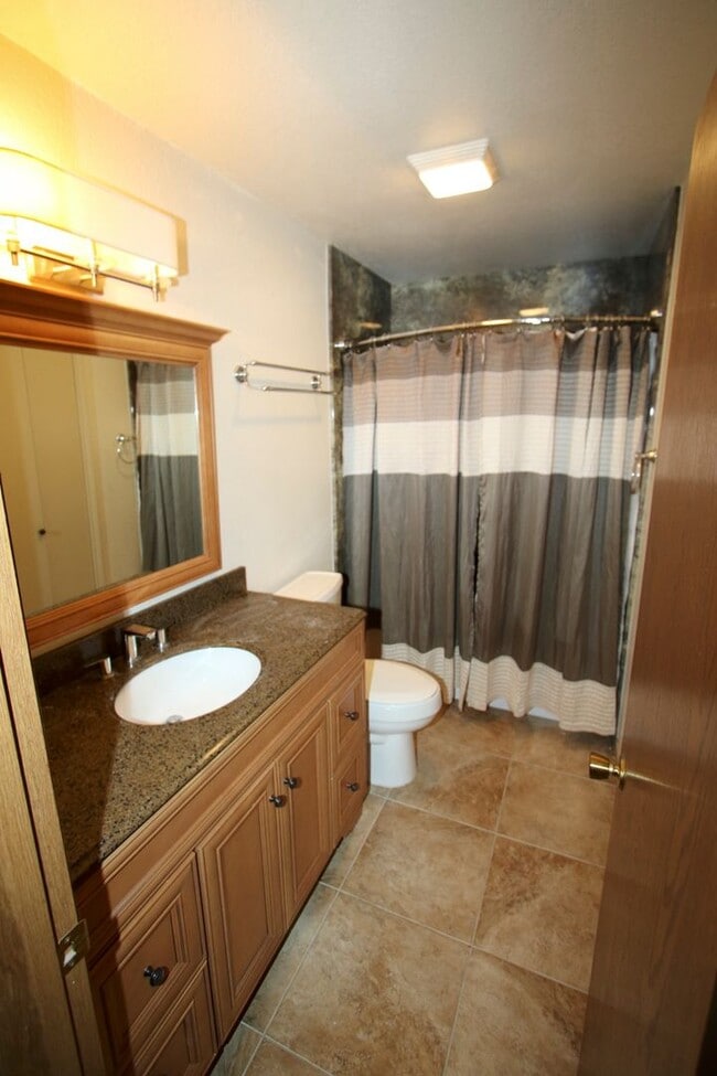 Photo - Lovely 3 Bedroom Home in Bayshore!