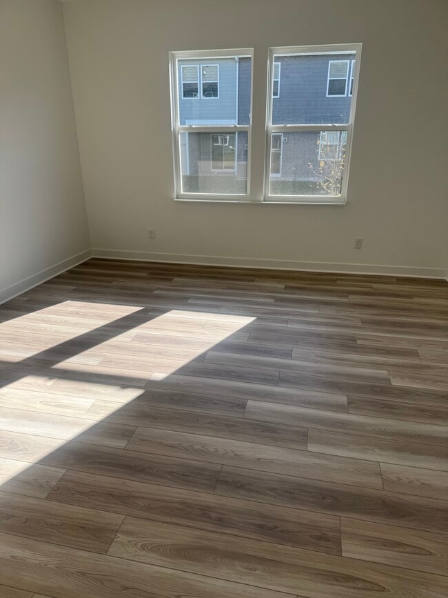 Photo - 15235 Farrington Rd