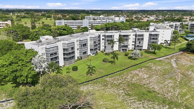 Building Photo - 6400 NW 2nd Ave Unit 217