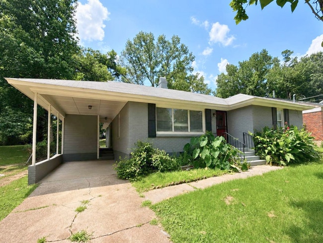 Building Photo - 3587 Hallbrook St