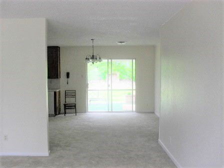 Photo - 803 Carmen St