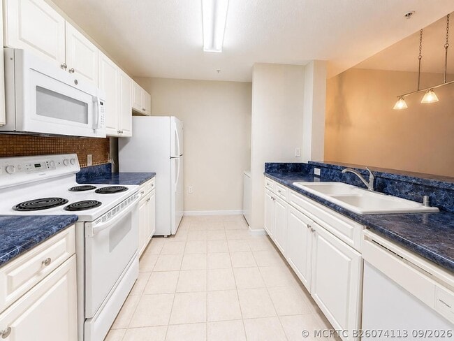 1200 Town Center Dr Unit 206