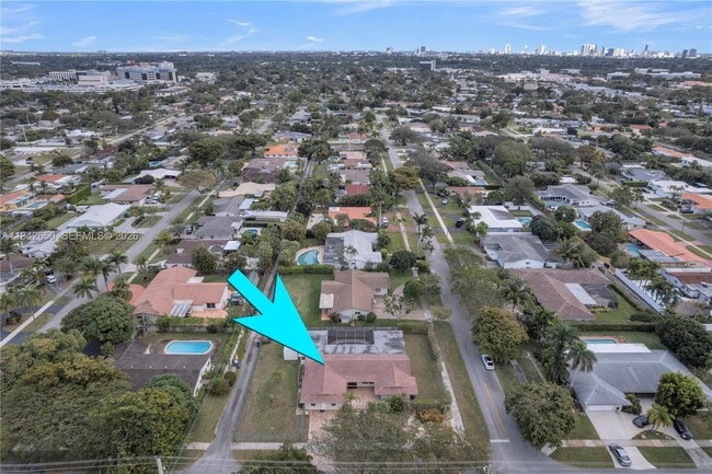 Photo - 601 N 44th Ave