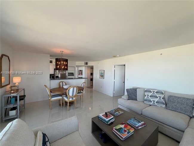 Photo - 90 Alton Rd Unidad 90 Alton Rd  2611