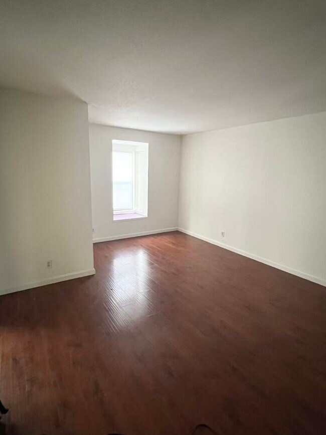 Photo - 1391 Monument Blvd Unit 5