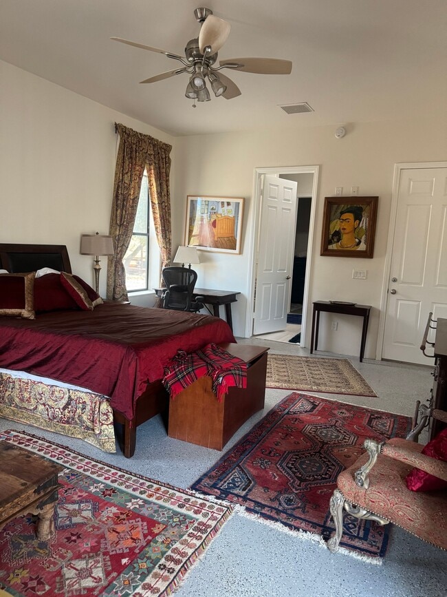 Photo - 15935 Mary Cir