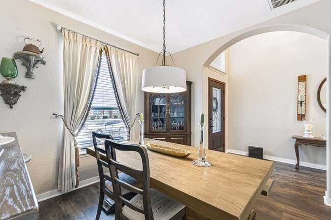Photo - 7243 Chinquapin Dr