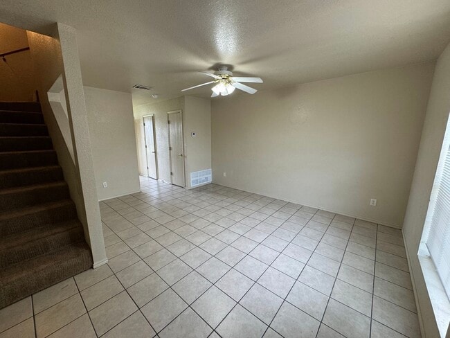 Photo - 4506 Deek Dr Unit B