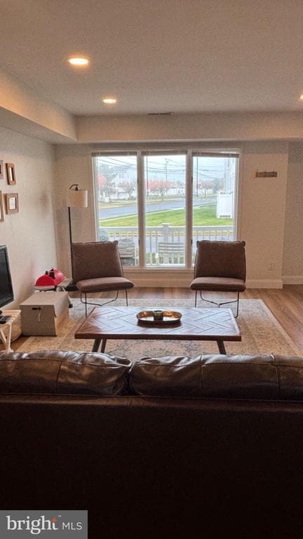 Photo - 4000 Bayshore Ave