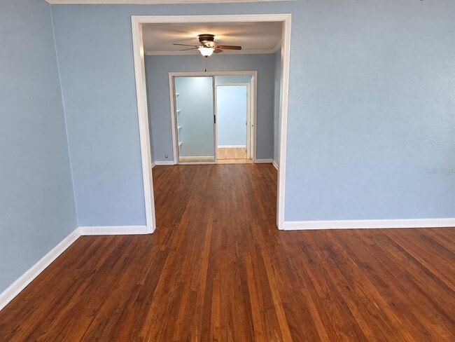 Photo - 806 W W St