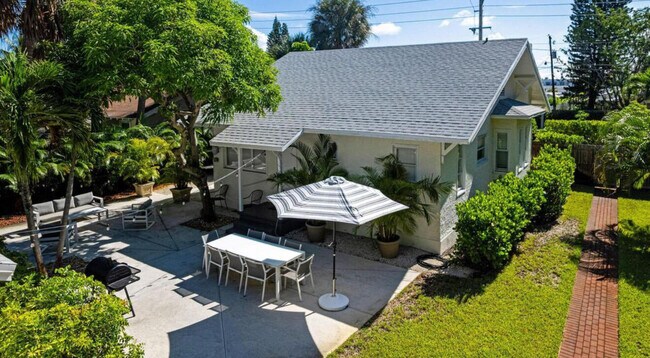 Photo - 5301 N Flagler Dr