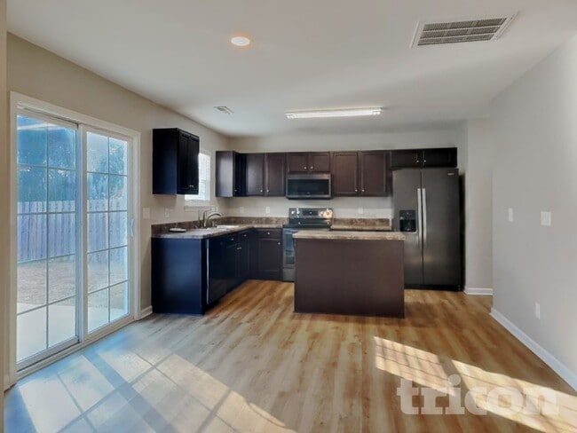 Photo - 6604 Tromble Rd