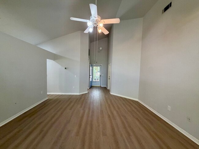 living room - 5116 SW 94th St