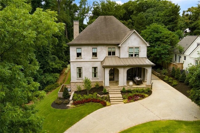 Photo - 91 Park Cir NE