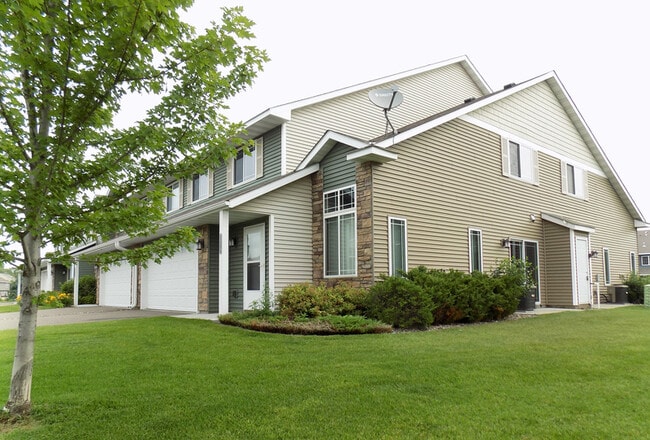 Photo - 7279 147 Ln NW