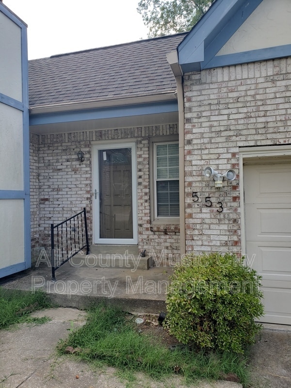 Photo - 553 Owendale Dr