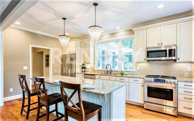 Photo - Charming Estate home on almost 2 acres with Duke University Setting