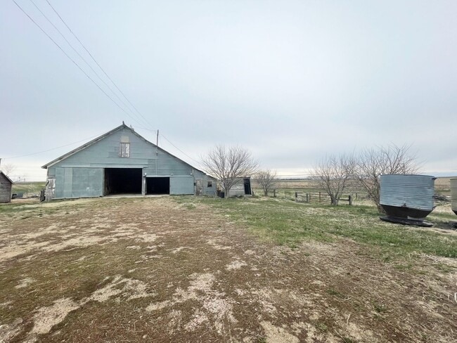 Photo - Exit 350 Acreage between Sioux Falls and Mitchell- 4 bedroom house