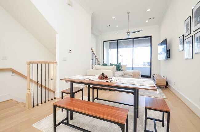 Photo - 6125 Cottage Grove Lake Dr