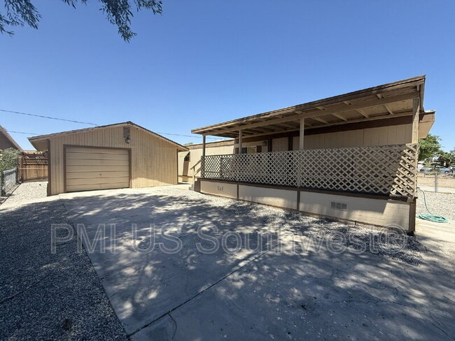 Photo - 2111 Santa Cruz Ave